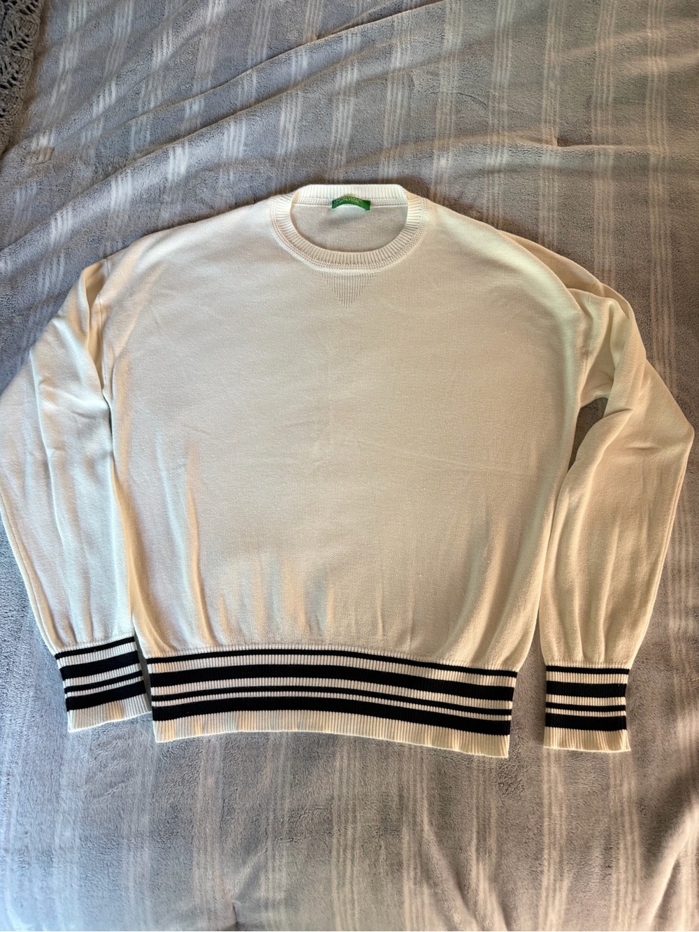 United Colors Of Benetton white Crewneck Sweater with navy Stripe Hem